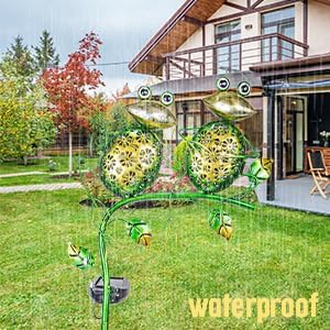 Bshine Outdoor Solar Garden Decorative Frog Lights, Waterproof LED Metal Stake Yard Art for Backyard, Path, Lawn Ornaments for Mom Gifts, Mother's Day Gifts Frog