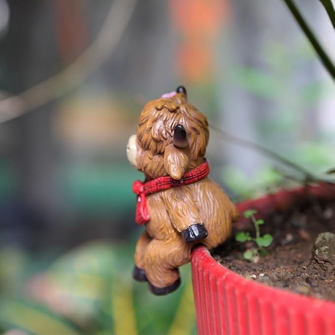2-piece set Highland Cow Pot Huggers for Planters, Climbing Animal Flower Pot Hugger, Hanging Plant Decorations for Pots, Cute Plant Pot Decorations for Garden Patio Fence Lawn Yard (Highland Cow)