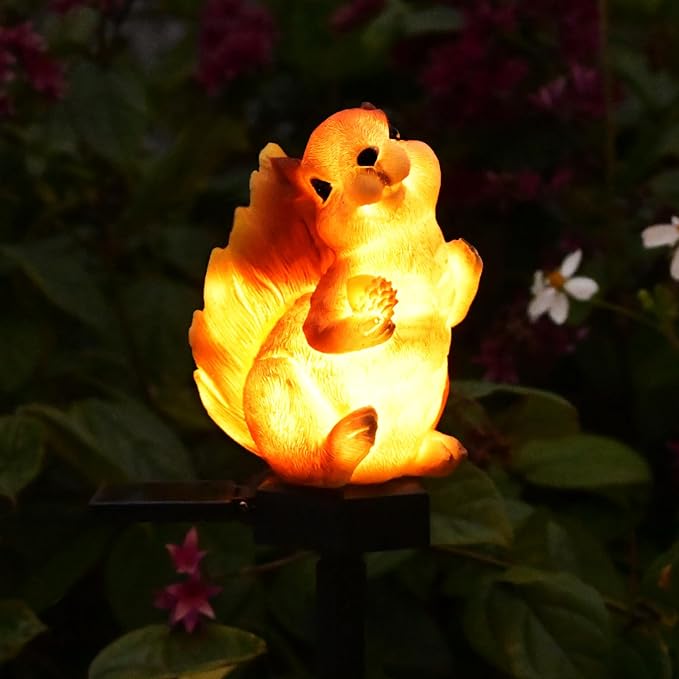 Squirrel Garden Decor Solar Lights Outdoor Decoration Pathway Stakes Decorative Statue Patio Yard Lawn Porch Cute Animal Figurines Resin Ornaments Waterproof Housewarming Gift