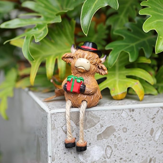2-piece set Highland Cow Pot Huggers for Planters, Climbing Highland Cow Flower Pot Hugger, Hanging Plant Decorations for Pots, Cute Plant Pot Decorations for Home Garden Yard (Long-legged Highland)