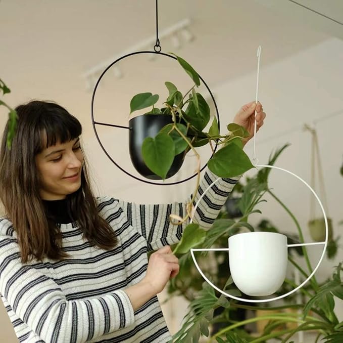 2 Pcs Hanging Planters for Indoor and Outdoor Plants with Hooks and Chains, Metal Modern Wall Ceiling Planter Hangers Minimalist Flower Pot Holder Basket for Home Decor(Black)