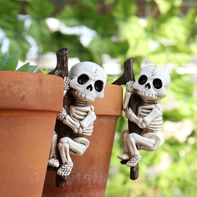 2-Piece Set Skeleton Pot Huggers for Planters, Climbing Flower Pot Hugger, Halloween Hanging Plant Decorations for Pots, Cute Plant Pot Decorations for Home Garden Patio Fence Lawn Yard (Skeleton)