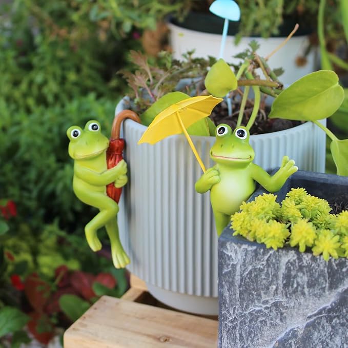 Set of 2 Funny Frog Statues Outdoor Flower Pot Hugger, Resin Hanging Frog Figurines Cute Climbing Animals Sculpture Plant Pot Decorations for Home Garden Patio Lawn Yard Ornaments (Holding Umbrella)