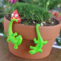 Set of 2 Funny Bird Catching Gecko Figurines Flower Pot and Vase Hugger, Resin Lizard Statue Garden Planter Pot Decorations, Terrarium Edge Hanger Ornaments