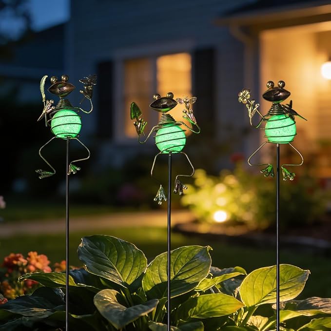 3 Pack Decorative Garden Stakes,Frog Waterproof Metal Spring Decor,Outdoor Decorations Yard Art Garden Stakes for Patio Yard Porch Decor