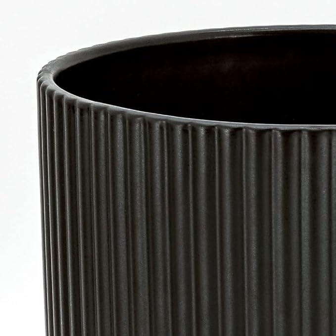 Amazon Basics Fluted Ceramic Round Planters with Drainage Hole, Indoor Outdoor Flower Pots, Assorted Sizes 6, 8, 10 inch, Set of 3, Black