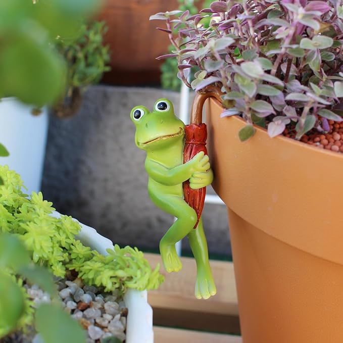 Set of 2 Funny Frog Statues Outdoor Flower Pot Hugger, Resin Hanging Frog Figurines Cute Climbing Animals Sculpture Plant Pot Decorations for Home Garden Patio Lawn Yard Ornaments (Holding Umbrella)