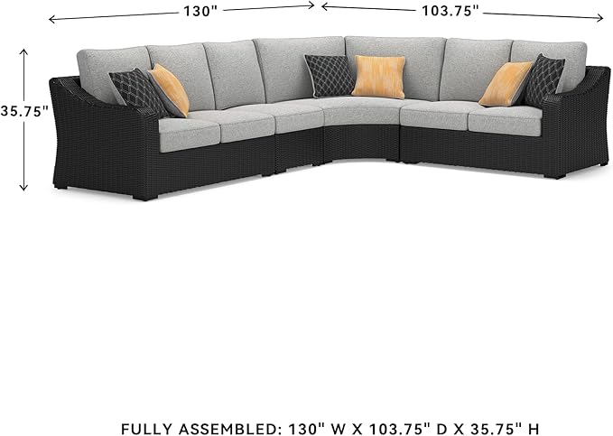 Signature Design by Ashley Beachcroft Curved Modern 4-Piece Outdoor Sectional with Cushion and 6 Throw Pillows, Light Gray