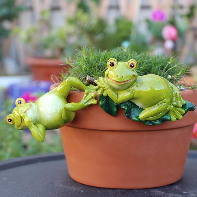 Set of 2 Funny Frog Statues Outdoor Flower Pot Hugger, Resin Hanging Frog Figurines Cute Climbing Animals Sculpture Plant Pot Decorations for Home Garden Patio Lawn Yard Ornaments (Keep Quiet)
