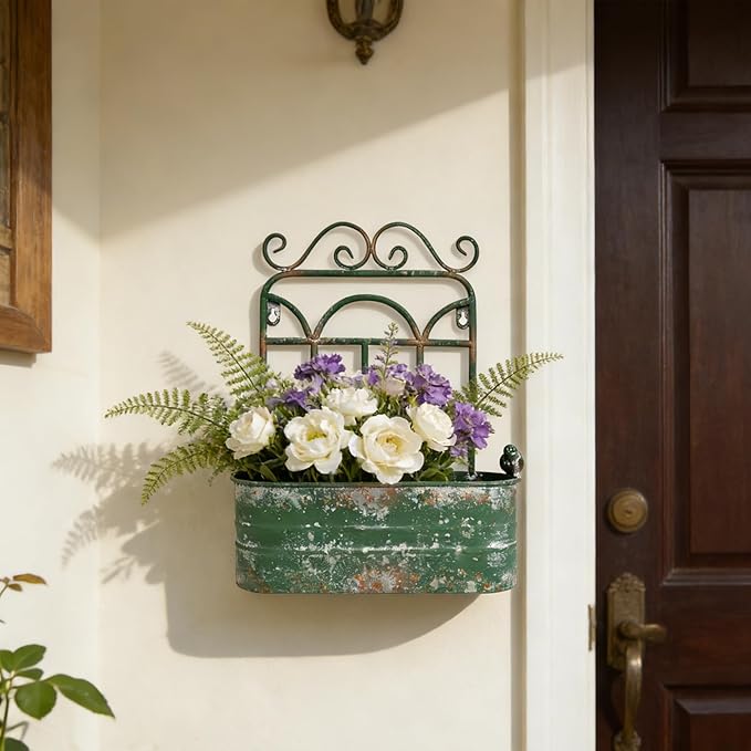Rustic Metal Wall Planter Vintage Wall Mounted Flower Pot Distressed Wall Hanging Plant Basket Farmhouse Wall Decor for Indoor Outdoor Garden Home Yard (Green)