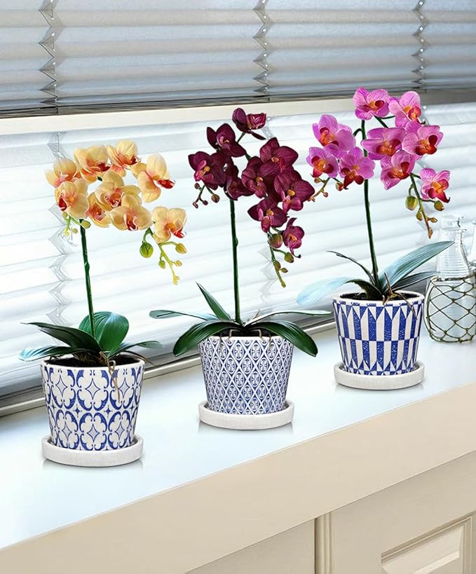 Small Ceramic Pots for Plants, 4.7 inch Blue and White Plant Pot Indoor with Drainage & Saucer Set of 3 Ceramic Planters for Indoor Plants Succulent Pot Decorative Flower Pots for Cactus, Orchid, Herb