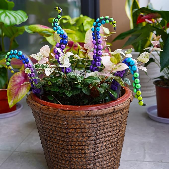 HoroM Octopus Tentacle Decorative Garden Stakes for Plant Decor and Ornaments