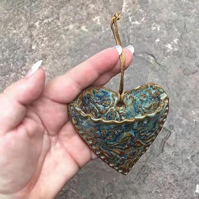 Retro Heart Shaped Plant Pots, Indoor Vertical Wall Hanging Garden Small Plant Pots Succulent Planter Hanging Plant Holder for Window Decorations for Living Room Office (Blue)