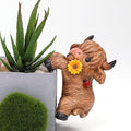 CXYCzsbjCute Rock Climbing Highland Bull Statue Flowerpot Hugging Device, Resin Hanging Highland Bull Statue Outdoor Decorative Fence, Courtyard Lawn Garden Courtyard Decoration
