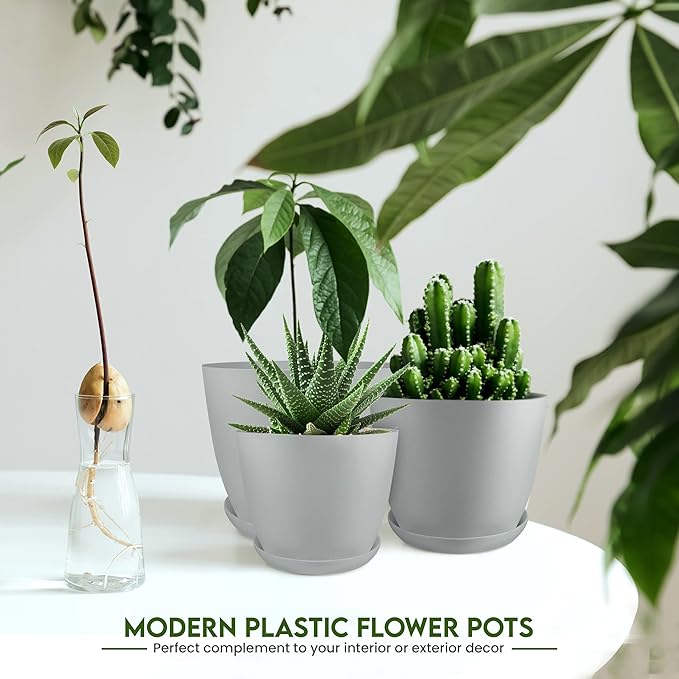 Utopia Home - Plant Pots Indoor with Drainage - 7/6.6/6/5.3/4.8 Inches Flower Pots for Indoor Planter - 5 Pack Plastic Planters - Ideal for Stocking Stuffers or Home Christmas Decorations - Gray