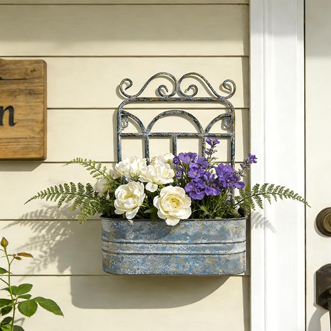 Rustic Metal Wall Planter Vintage Wall Mounted Flower Pot Distressed Wall Hanging Plant Basket Farmhouse Wall Decor for Indoor Outdoor Garden Home Yard (Gray)