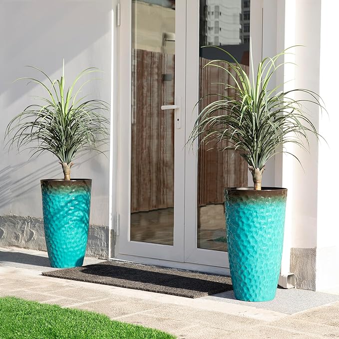 Glitzhome 23.75" H Large Planters for Outdoor Plants,Set of 2 Plastic Tall Outdoor Planters with Drainage Holes,Honeycomb Textured Gradient Turquoise Finish, Large Flower Pots for Front Porch Indoor