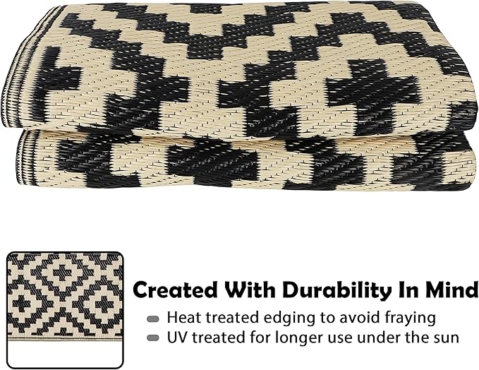 SAND MINE Reversible Mats, Plastic Straw Rug, Modern Area Rug, Large Floor Mat and Rug for Outdoors, RV, Patio, Deck, Beach, Camping (Black & Beige Lattice, 4' x 6', -3% to 5% Size Variance)