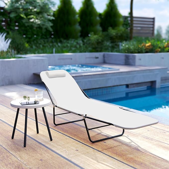 Outsunny Folding Chaise Lounge Chair, Pool Sun Tanning Chair, Outdoor Lounge Chair with Reclining Back, Breathable Mesh Seat, Headrest for Beach, Yard, Patio, Cream White