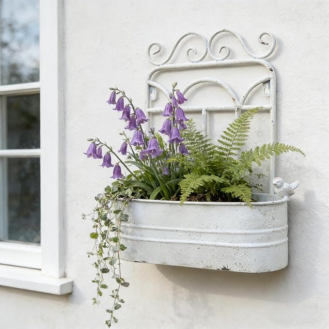 Rustic Metal Wall Planter Vintage Wall Mounted Flower Pot Distressed Wall Hanging Plant Basket Farmhouse Wall Decor for Indoor Outdoor Garden Home Yard (White)