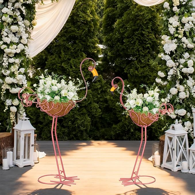 Set of 2 Pink Flamingo Outdoor Planters with Basket, Metal Flamingo Planter for Indoor Outdoor Garden Yard Decor