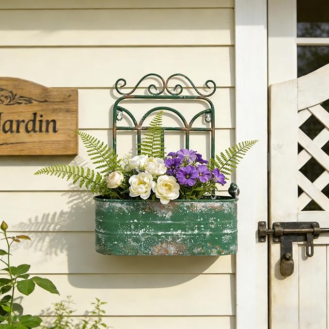 Rustic Metal Wall Planter Vintage Wall Mounted Flower Pot Distressed Wall Hanging Plant Basket Farmhouse Wall Decor for Indoor Outdoor Garden Home Yard (Green)