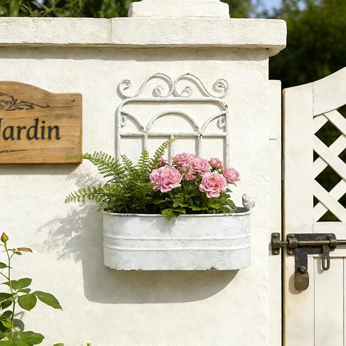 Rustic Metal Wall Planter Vintage Wall Mounted Flower Pot Distressed Wall Hanging Plant Basket Farmhouse Wall Decor for Indoor Outdoor Garden Home Yard (White)