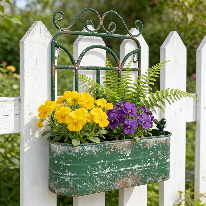 Rustic Metal Wall Planter Vintage Wall Mounted Flower Pot Distressed Wall Hanging Plant Basket Farmhouse Wall Decor for Indoor Outdoor Garden Home Yard (Green)