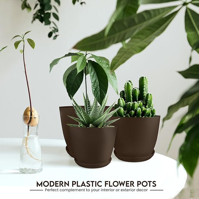 Utopia Home - Plant Pots Indoor with Drainage - 7/6.6/6/5.3/4.8 Inches Garden Flower Pots for Indoor Planter - 5 Pack Brown Plastic Planters - Ideal for Stocking Stuffers or Room, Office Home Decor