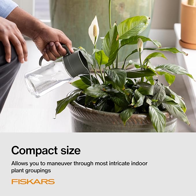 Fiskars Glass Watering Carafe, Indoor Plant Watering Can with Narrow Spout, Small Pitcher for Succulents & Herbs, Easy Fill Top Design for Mess Free Pouring, Modern Decor Style, 17 oz, Clear