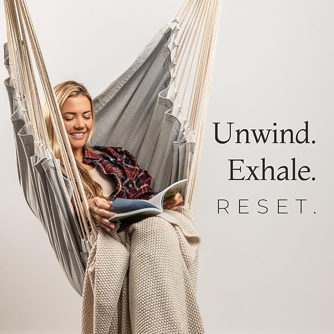 Hanging Hammock Chair Swing - Hammock Swing Chair with Foot Rest - Indoor/Outdoor Hanging Chair - Quick & Easy Setup with Durable Hardware – Spacious Full Body Support – Holds 440 Lbs