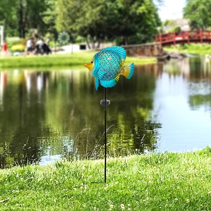 HONGLAND Outdoor Fish Solar Garden Lights with LED Light, Metal Fish Design Waterproof Solar Garden Decorative Stake for Lawn, Yard, Patio, Landscape Decoration