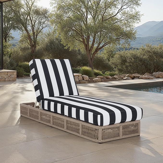 SAFAVIEH Outdoor Patio Furniture Collection - Gillian Heather Tan Rope Daybed, Navy Stripe Cushion, Coastal Sunlounger, Fully Assembled (PAT7527F)