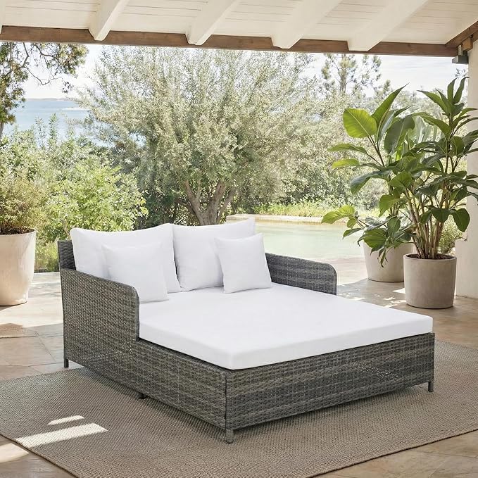 Safavieh Outdoor Collection Cadeo Grey Brown/White Cushion Daybed PAT7500C