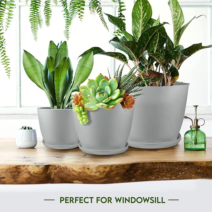 Utopia Home - Plant Pots Indoor with Drainage - 7/6.6/6/5.3/4.8 Inches Flower Pots for Indoor Planter - 5 Pack Plastic Planters - Ideal for Stocking Stuffers or Home Christmas Decorations - Gray