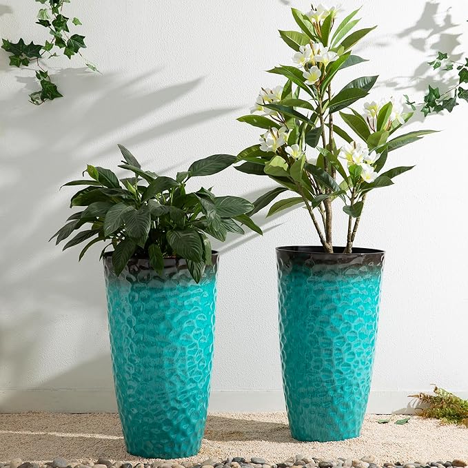 Glitzhome 23.75" H Large Planters for Outdoor Plants,Set of 2 Plastic Tall Outdoor Planters with Drainage Holes,Honeycomb Textured Gradient Turquoise Finish, Large Flower Pots for Front Porch Indoor