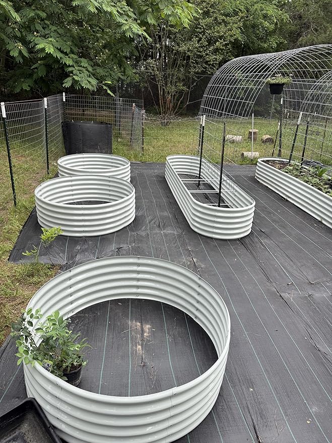 A ANLEOLIFE Set of 14, 18 Inch Tall Raised Garden Beds Kit, Heart-Shaped, Long Oval & Round Metal Planters – Ideal for Creative Garden Layouts, Antique White