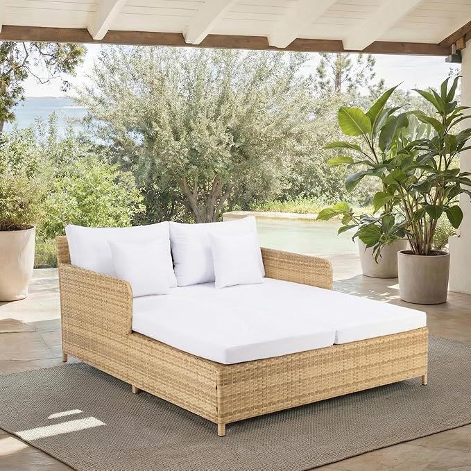 SAFAVIEH Outdoor Collection Cadeo Natural/White Cushion Daybed PAT7500D