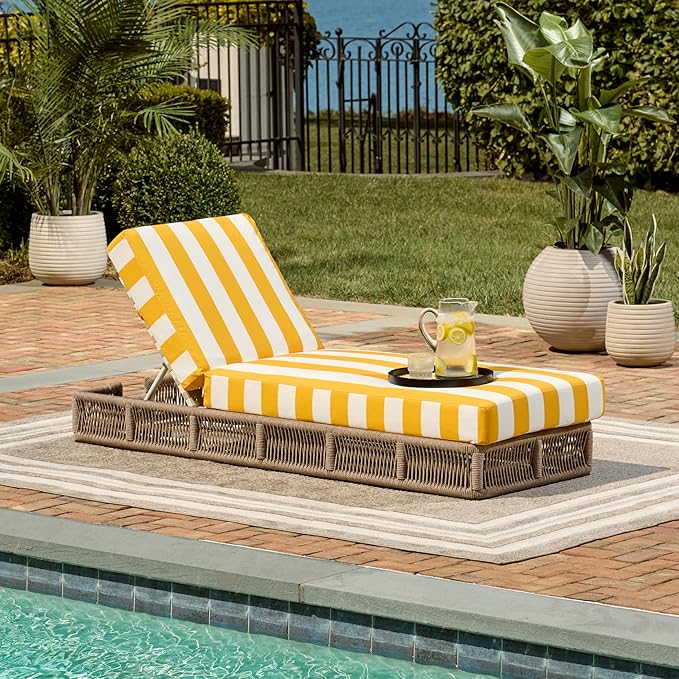 SAFAVIEH Outdoor Collection Gillian Heather Tan & Yellow Stripe Chaise Lounge Chair (Fully Assembled)
