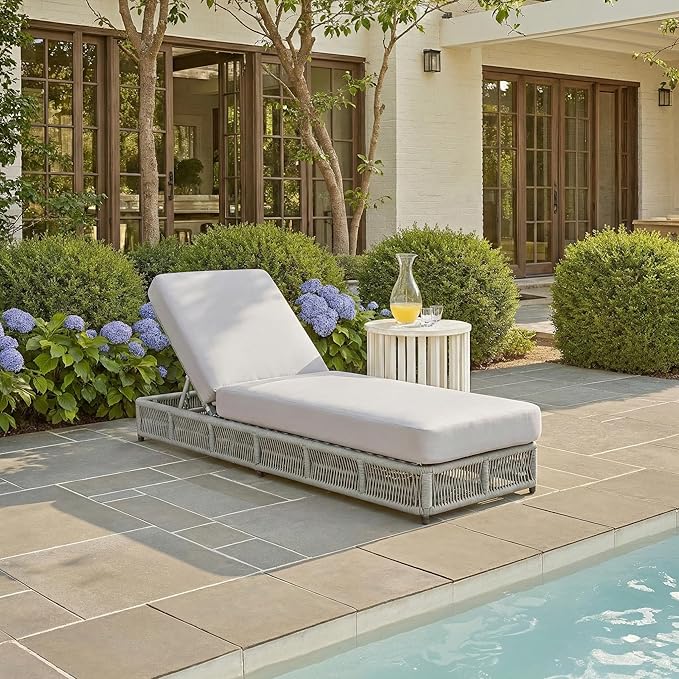 SAFAVIEH Outdoor Collection Gillian Grey Rope/Grey Cushion Chaise Lounge Chair (PAT7527C)